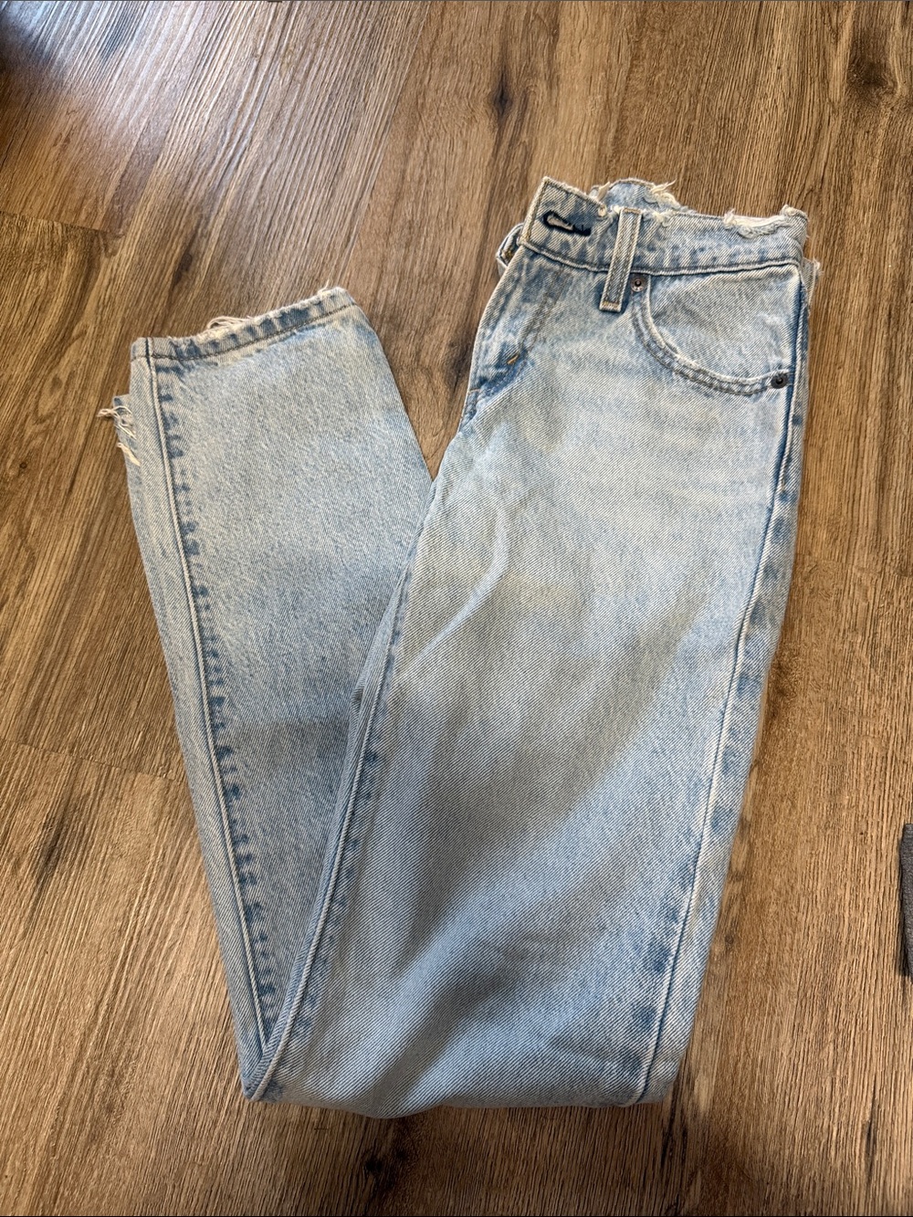 Levi’s Light Wash Women’s Jeans